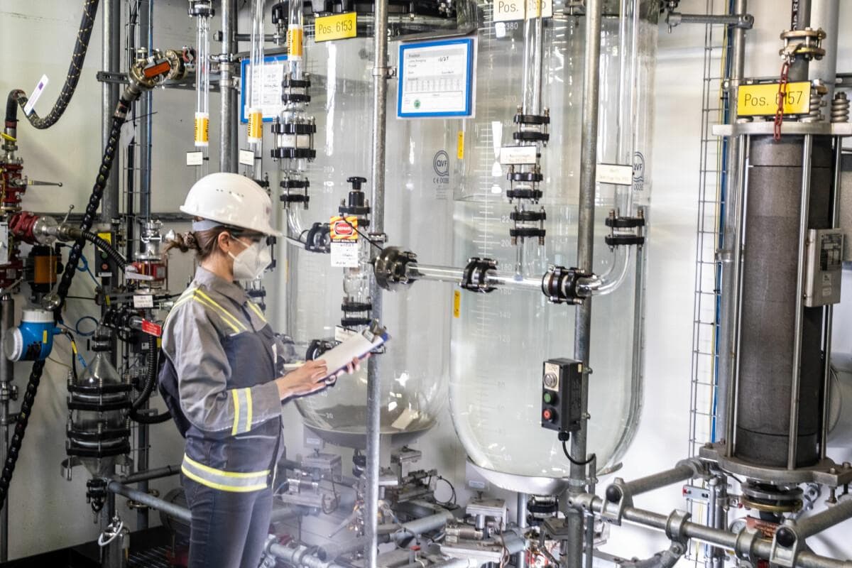 Processing facility for guaiacol pharmaceutical intermediates
